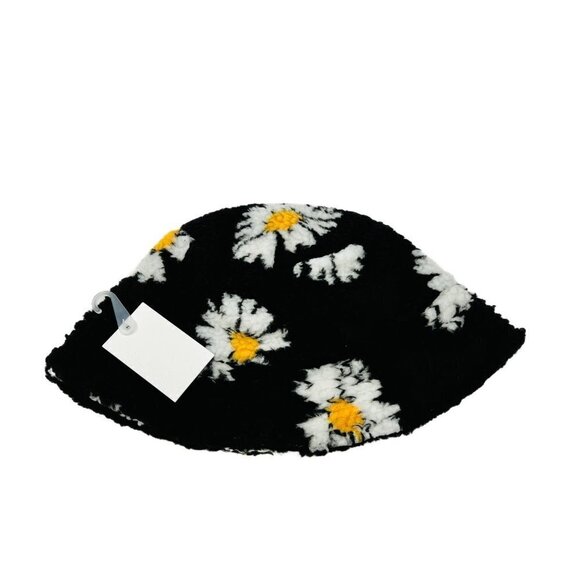 FOREVER 21 Daisy Faux Fur Hat - Picture 4 of 9